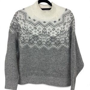 Old Navy Gray and White Mock Neck Cozy Sweater M
